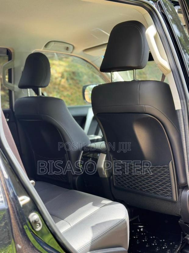 Toyota Land Cruiser Prado 2.7 2018 Black