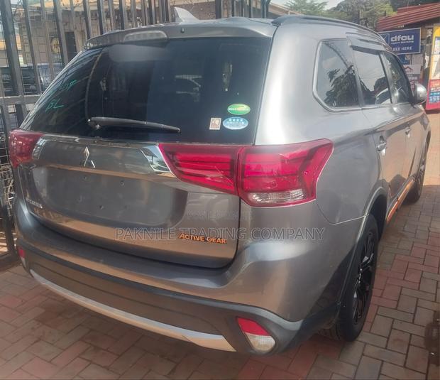 Mitsubishi Outlander ES AWC 2017 Gray