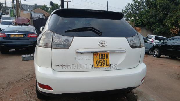 Toyota Harrier 2008 White