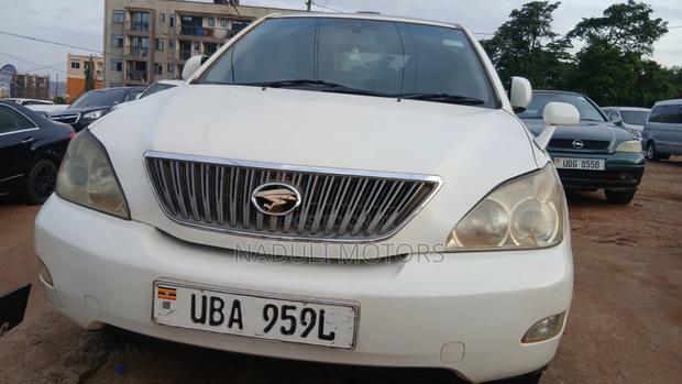 Toyota Harrier 2008 White