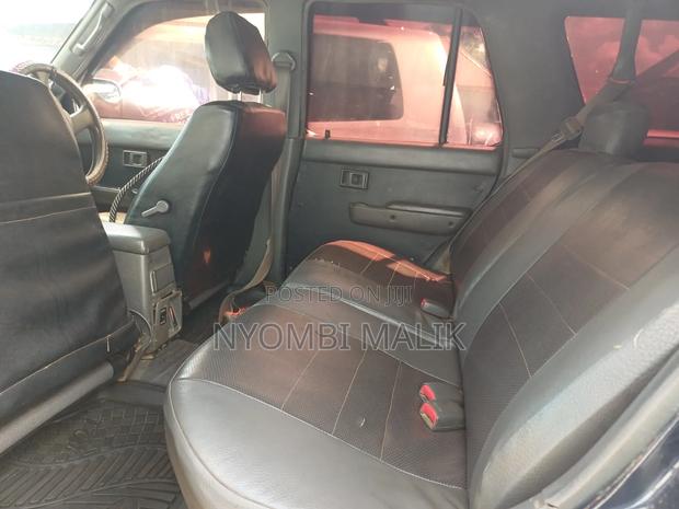 Toyota Hilux Surf 1998 Blue