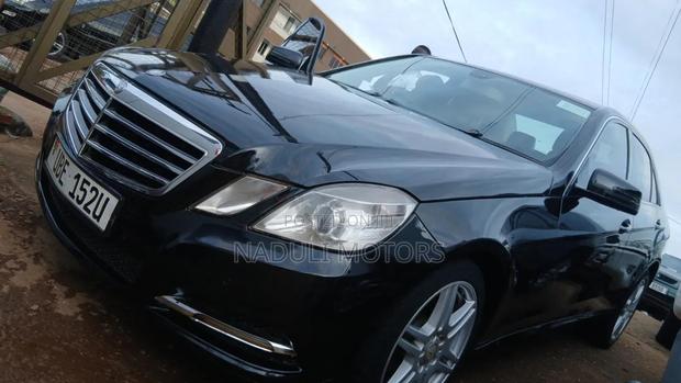 Mercedes-Benz E300 2010 Black