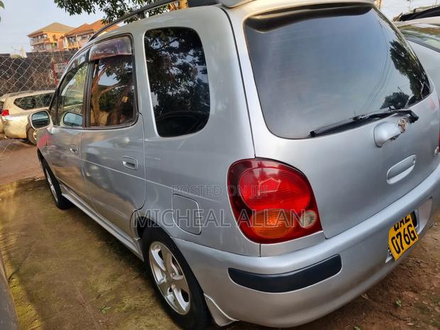 Toyota Corolla Spacio 2000 Silver