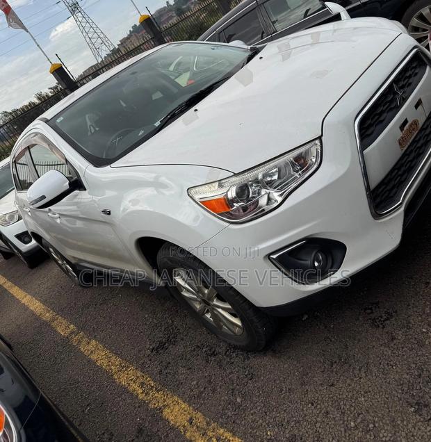 Mitsubishi RVR 2015 White