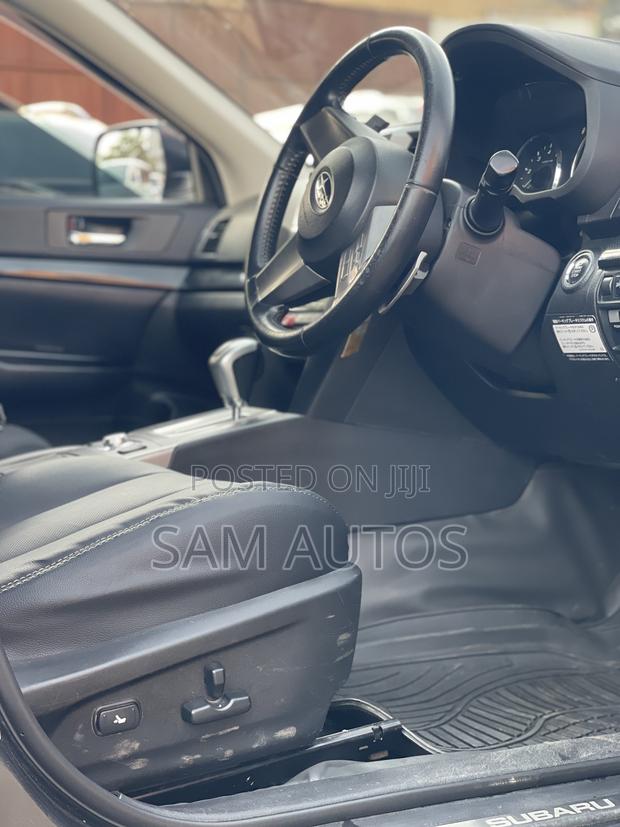 Subaru Outback 2011 Gray