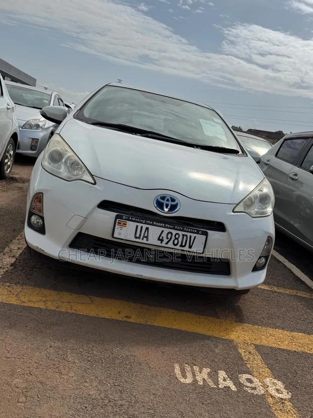 Toyota Aqua 2012 White