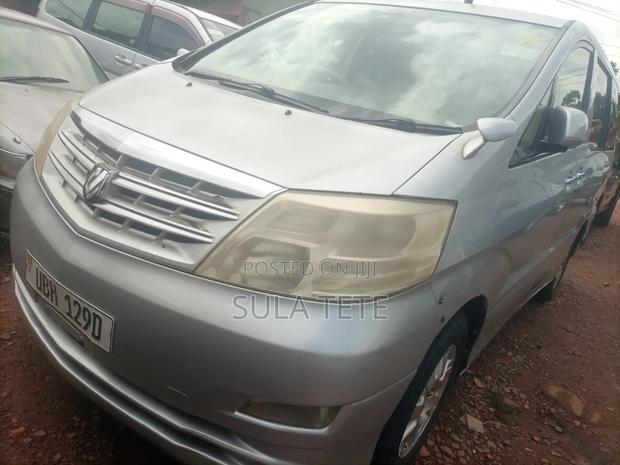 Toyota Alphard 2.4 Petrol AWD 2008 Silver