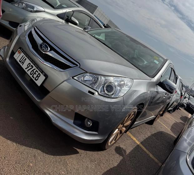 Subaru Legacy 2012 Silver