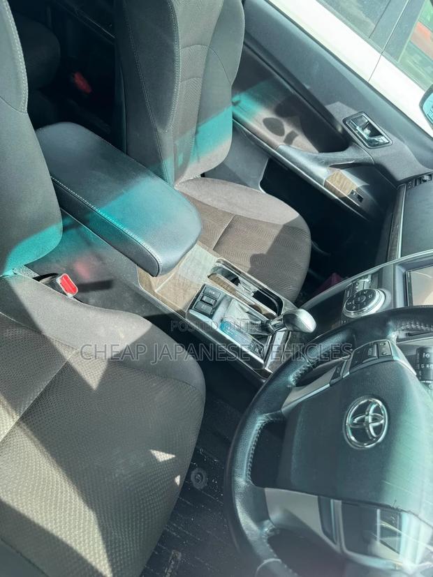 Toyota Mark X 2.5 AWD 2013 White