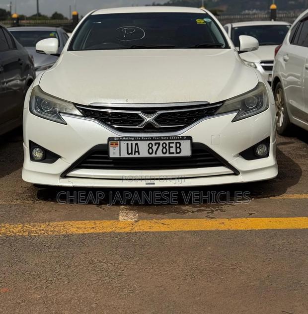 Toyota Mark X 2.5 AWD 2013 White
