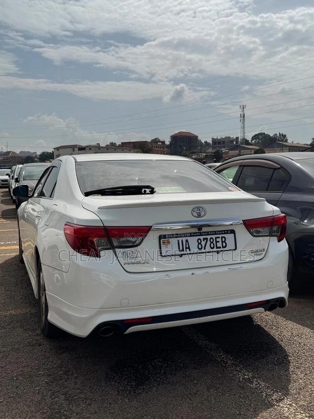 Toyota Mark X 2.5 AWD 2013 White