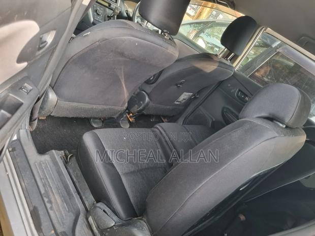 Toyota Wish 2010 Silver