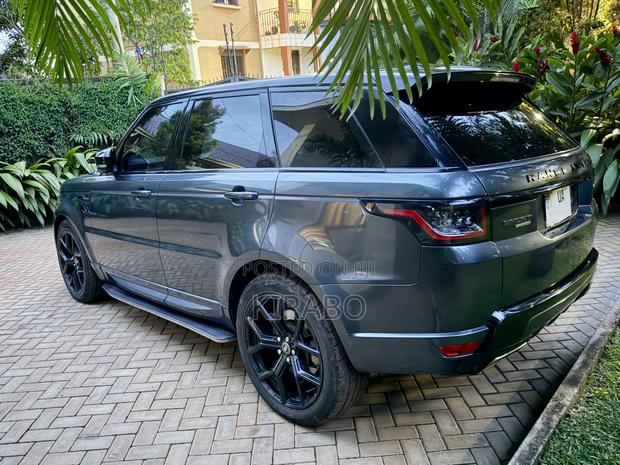 Land Rover Range Rover Sport HSE Td6 4x4 (3.0L 6cyl 8A) 2016 Gray