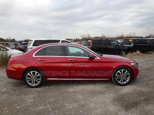Mercedes-Benz C200 2017 Maroon