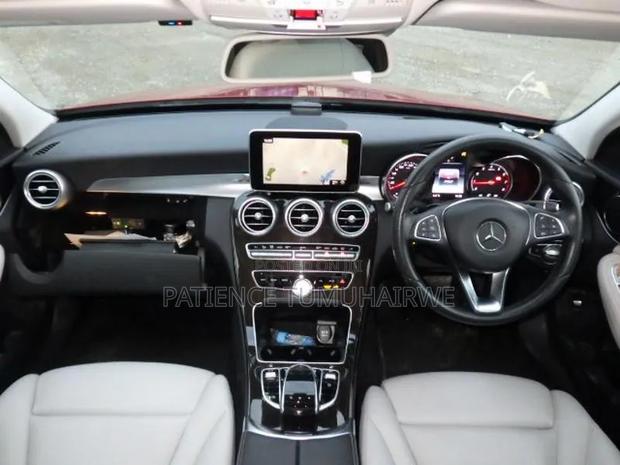 Mercedes-Benz C200 2017 Maroon