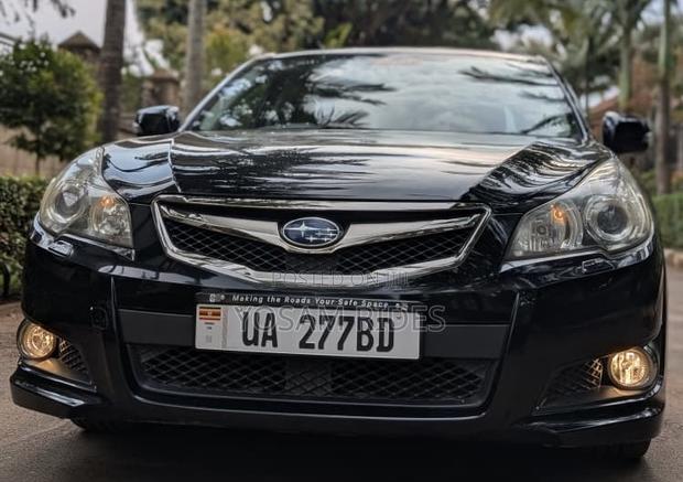 Subaru Legacy 2.5i Premium 2010 Black