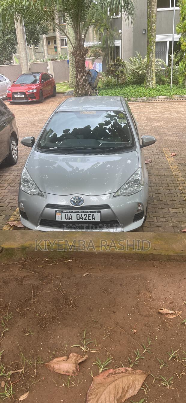 Toyota Aqua 2013 Silver