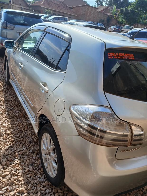 Toyota Blade 2004 Silver