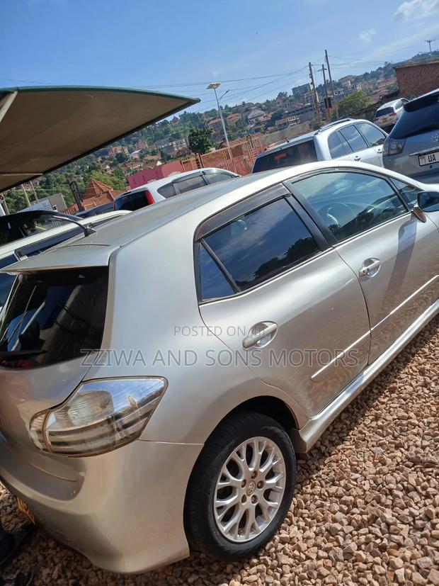 Toyota Blade 2004 Silver