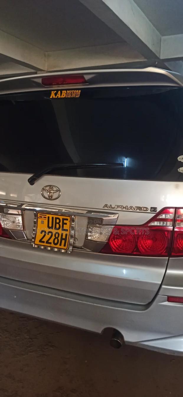 Toyota Alphard 2007 Silver