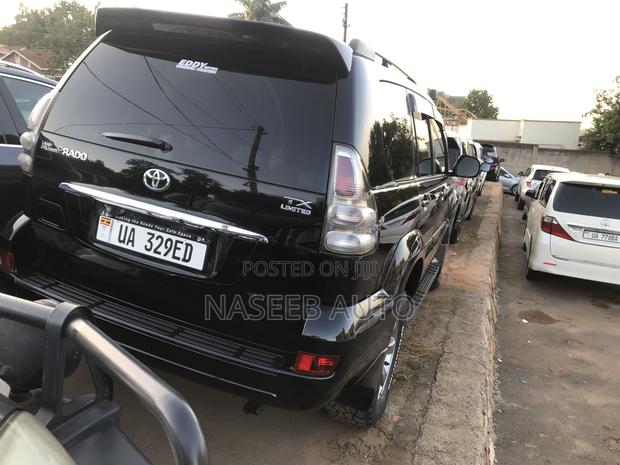 Toyota Land Cruiser Prado 2009 Black