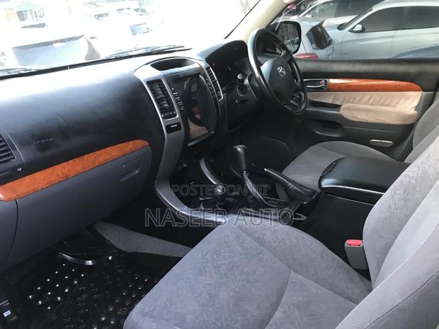 Toyota Land Cruiser Prado 2009 Black