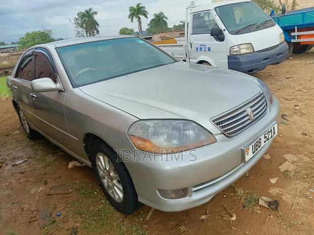 Toyota Mark II 2003 Silver