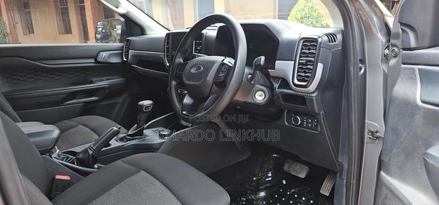 Ford Ranger Wildtrak 2024 Gray