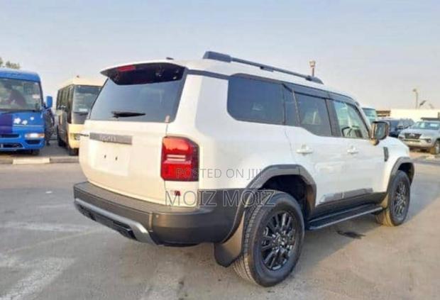 New Toyota Land Cruiser Prado 2025 White