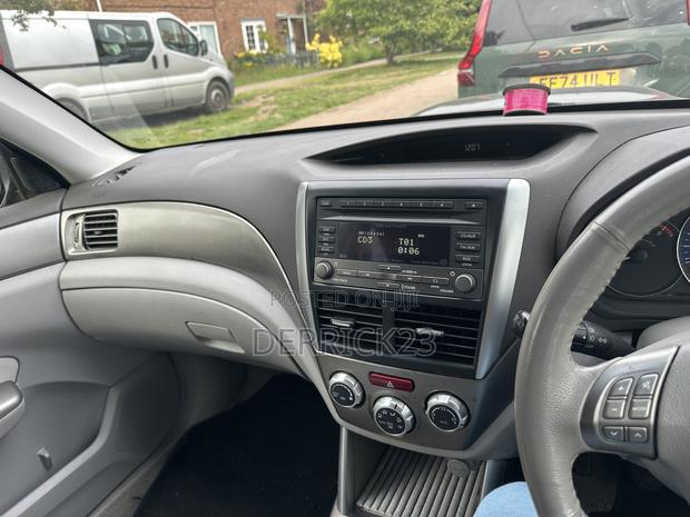 Subaru Forester 2011 Gray