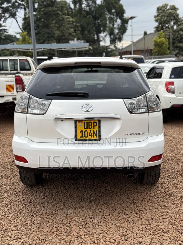 Toyota Harrier 2.4 2008 White