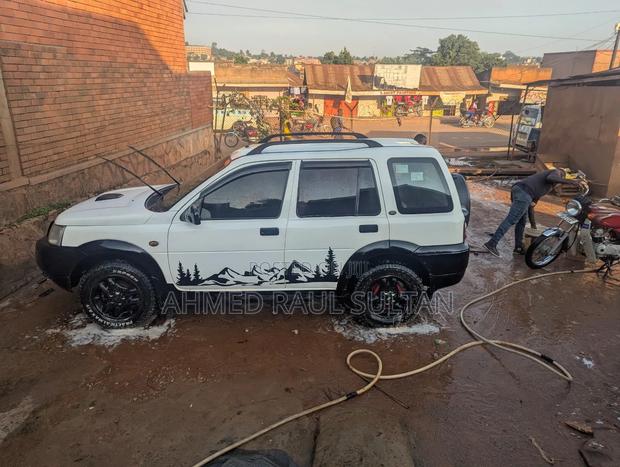 Land Rover Freelander 2001 White