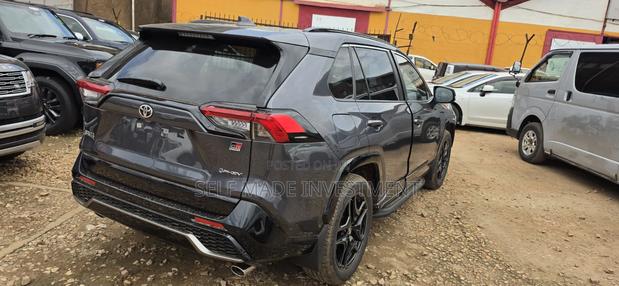 New Toyota RAV4 2025 Gray