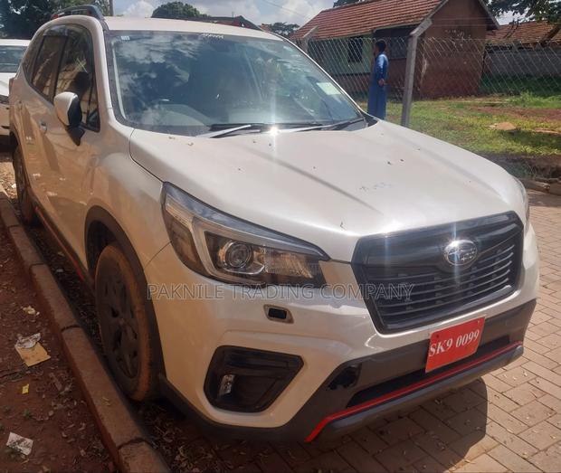 Subaru Forester Base AWD 2019 White