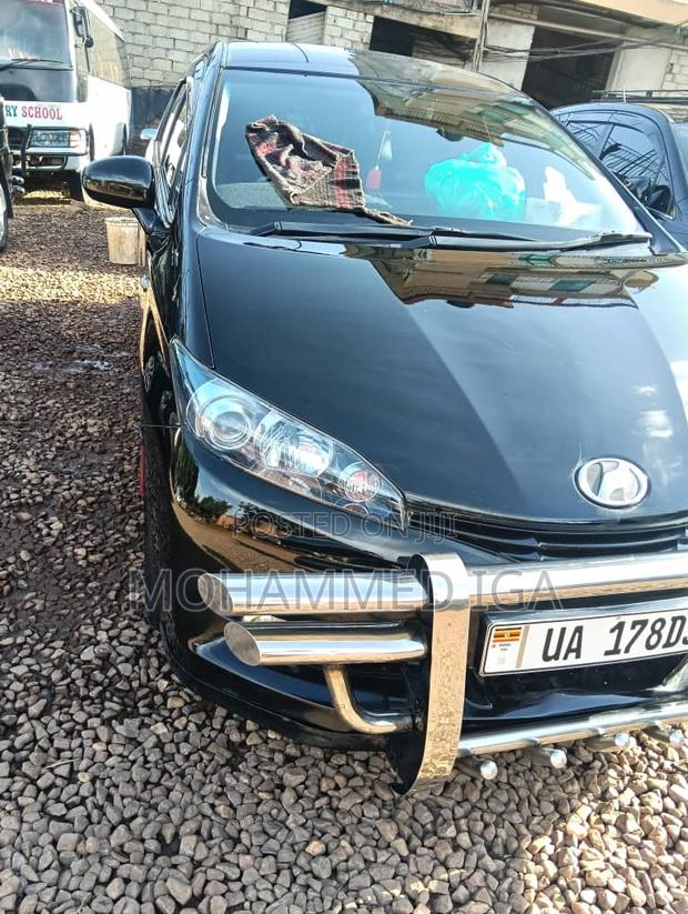 Toyota Wish 2010 Black