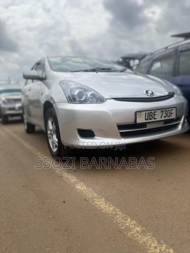Toyota Wish 2007 Silver