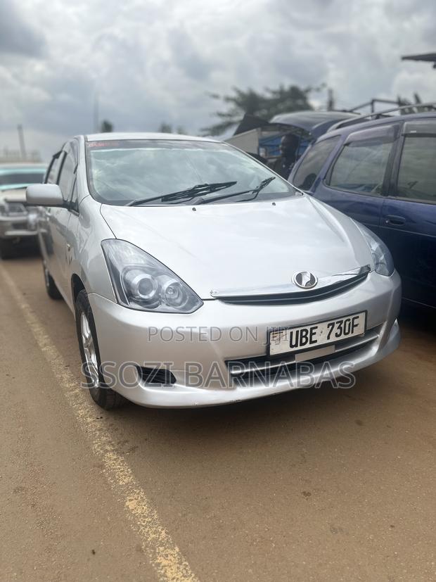 Toyota Wish 2007 Silver