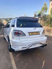 Toyota Harrier 1999 White for sale