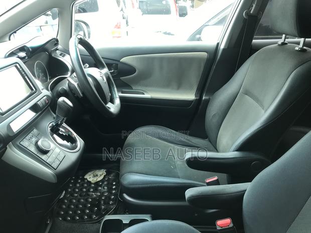 Toyota Wish 2009 White