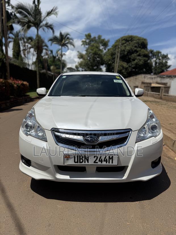Subaru Legacy 2011 White