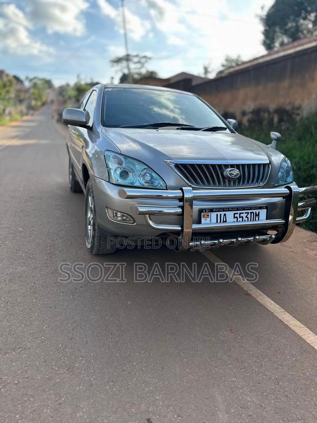 Toyota Harrier 2009 Silver