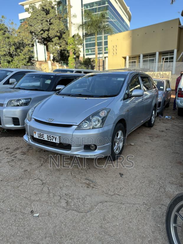 Toyota Wish 2003 Silver