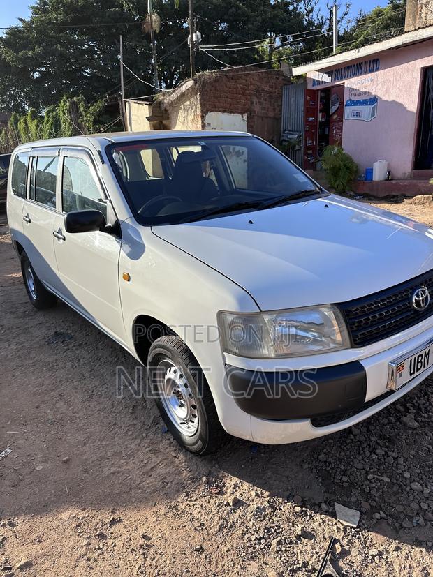 Toyota Probox 2005 White