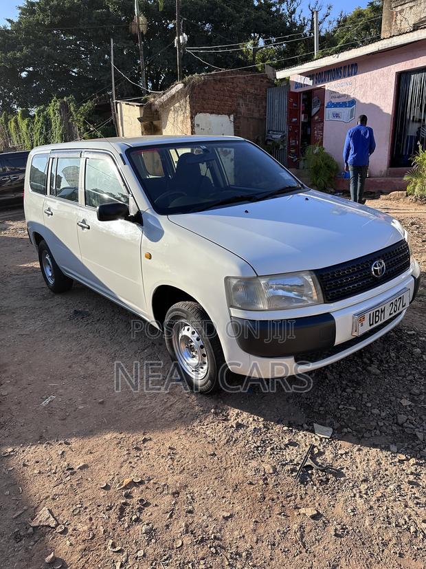 Toyota Probox 2005 White