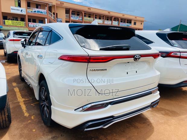 Toyota Harrier 2020 White