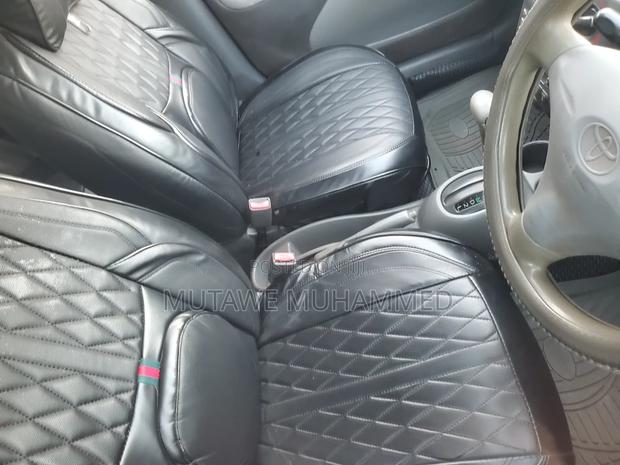 Toyota Land Cruiser 2010 Black