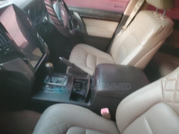 Toyota Land Cruiser 2010 Black