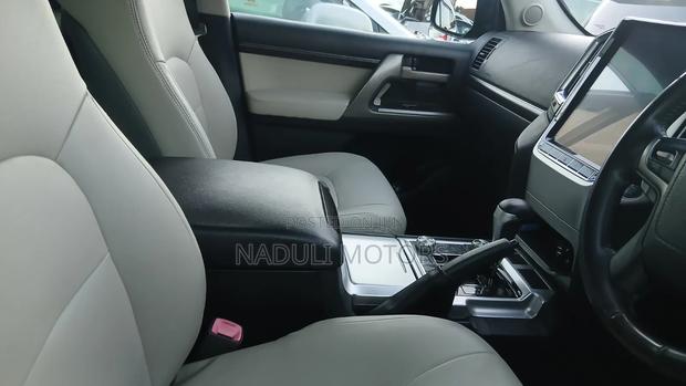 Toyota Land Cruiser 2017 Black