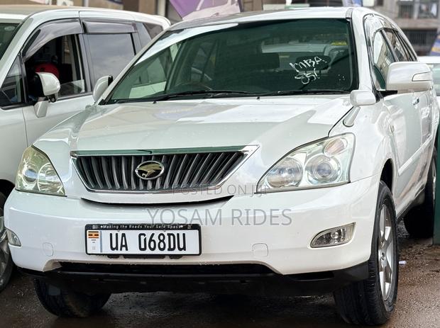 Toyota Harrier 2.4 2012 White