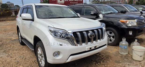 Toyota Land Cruiser Prado 2016 White